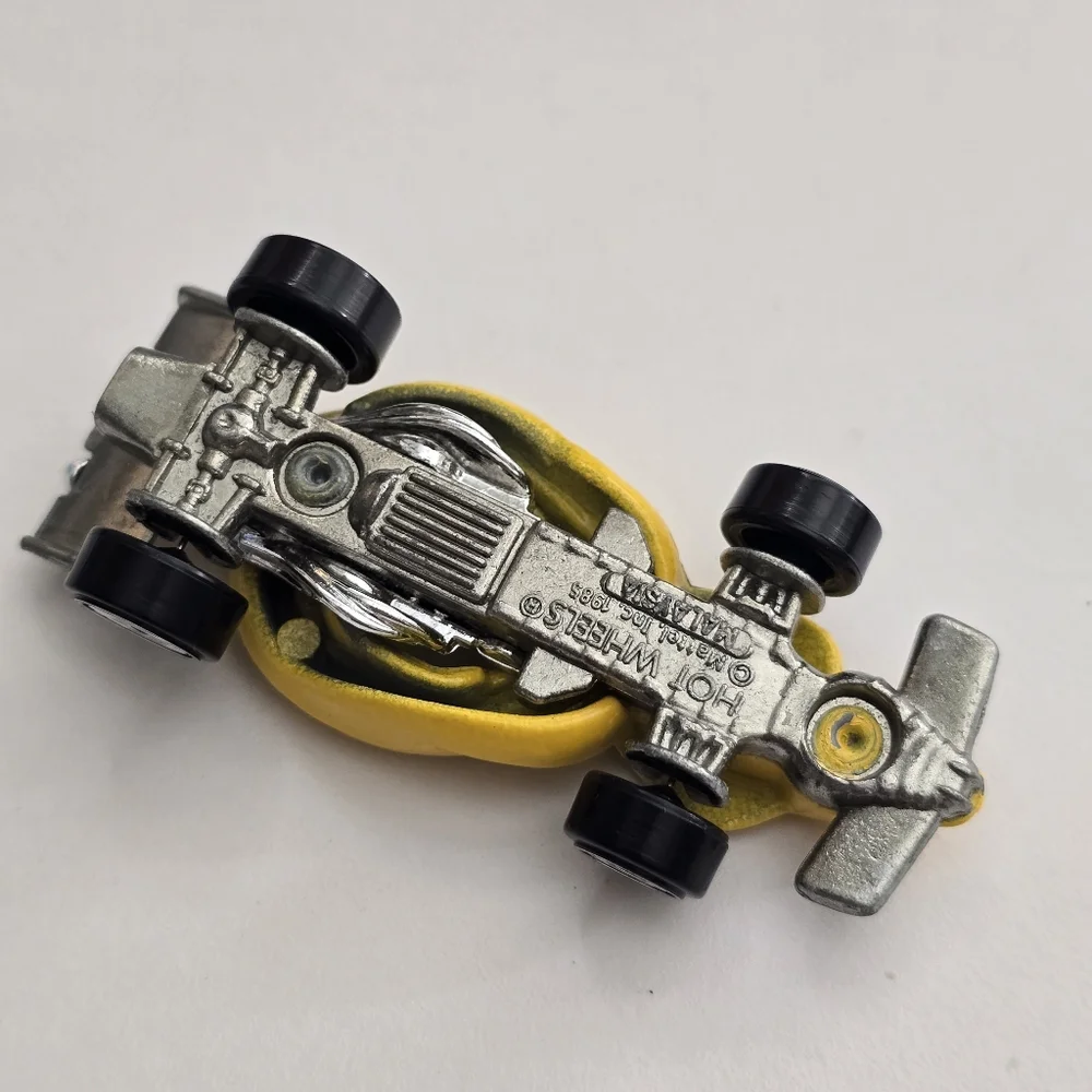 Vintage Hot Wheels & Matchbox Die Cast Car Bundle 1970s 1980s Lot of 6